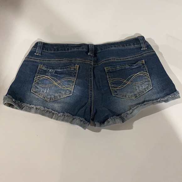 Set of 2 Mossimo supply co jean shorts size 3 - Picture 5 of 7